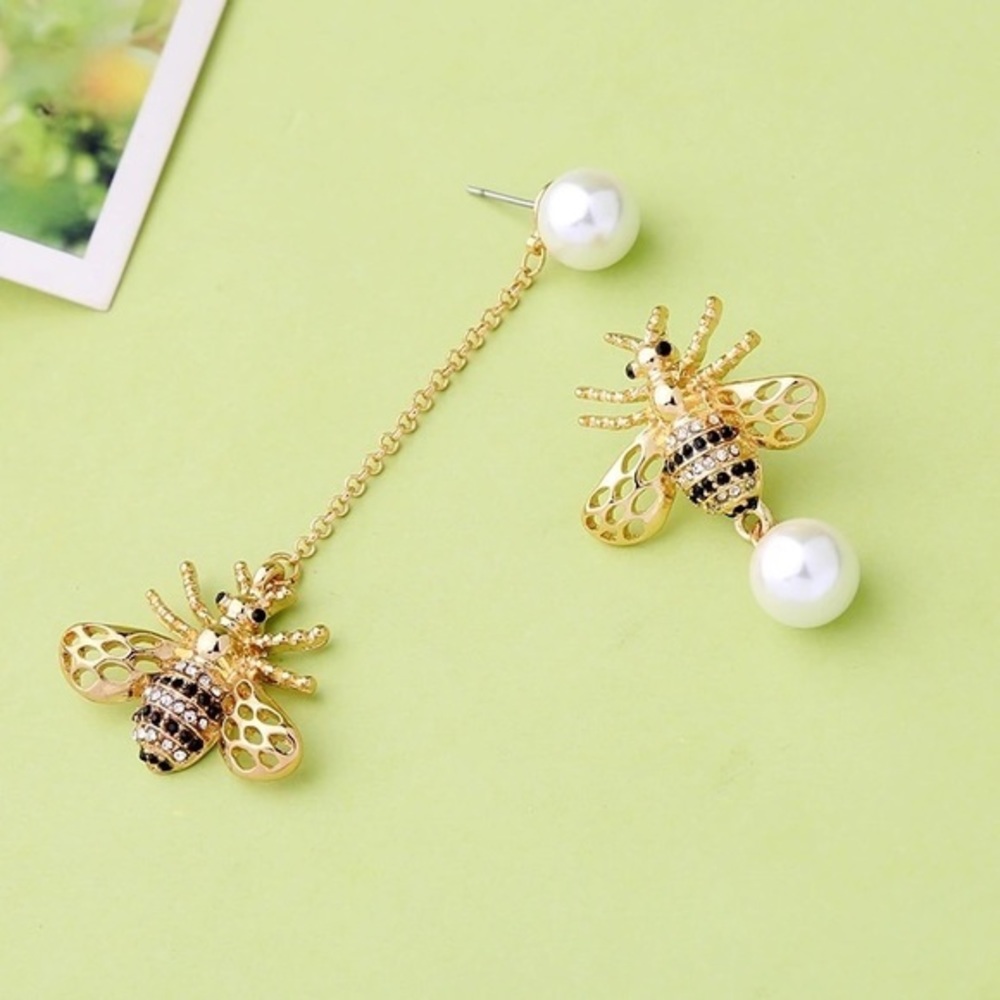 Drop Insect Earrings - Picture 4 of 4